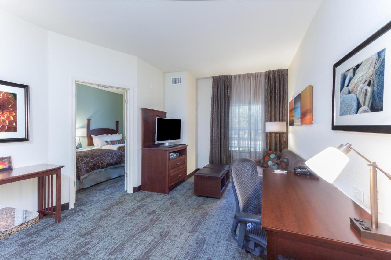 Staybridge Suites North Brunswick, An Ihg Hotel Экстерьер фото