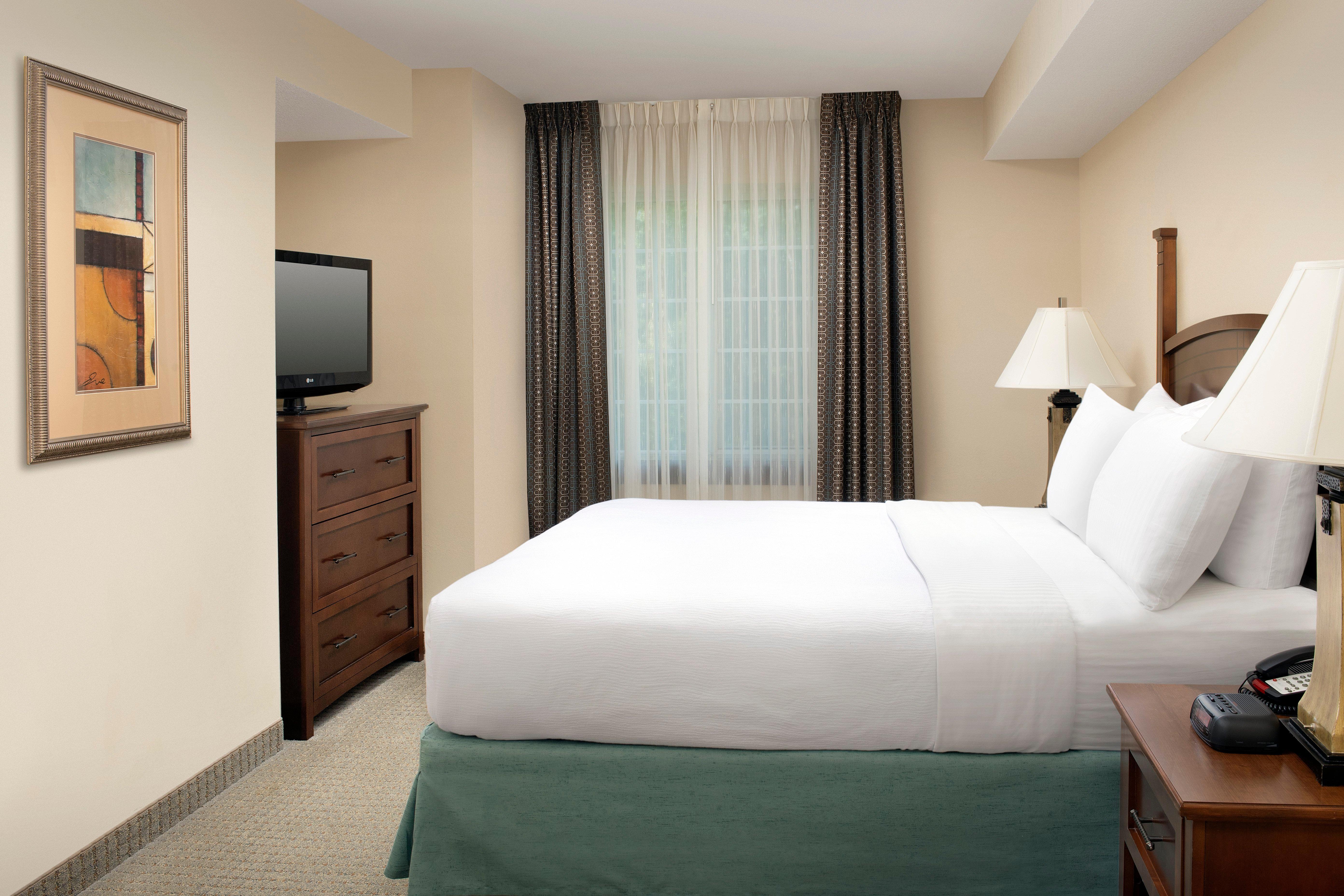 Staybridge Suites North Brunswick, An Ihg Hotel Экстерьер фото