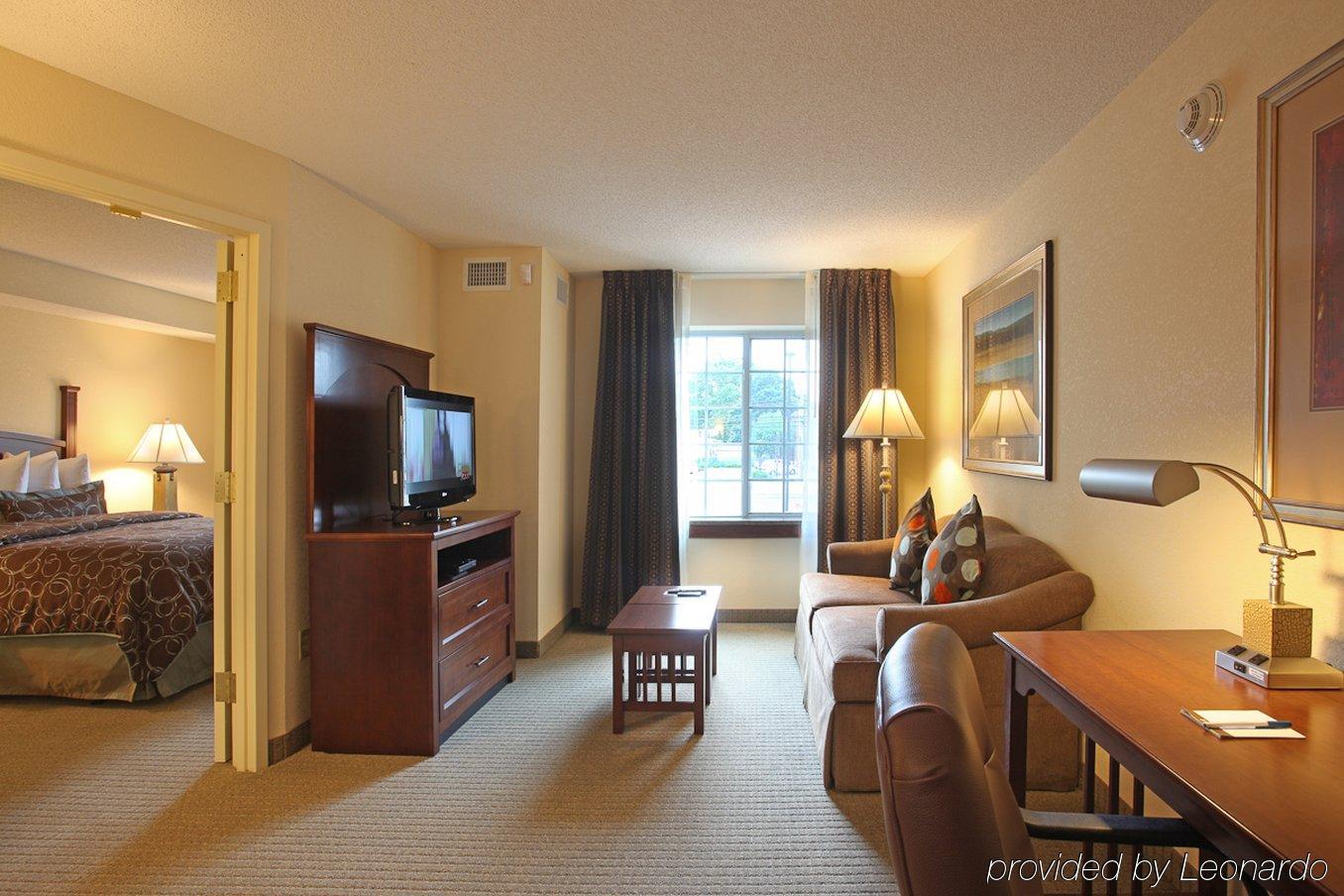 Staybridge Suites North Brunswick, An Ihg Hotel Номер фото